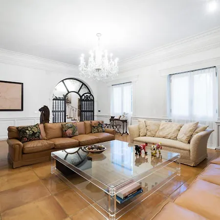 El Porto دينايا